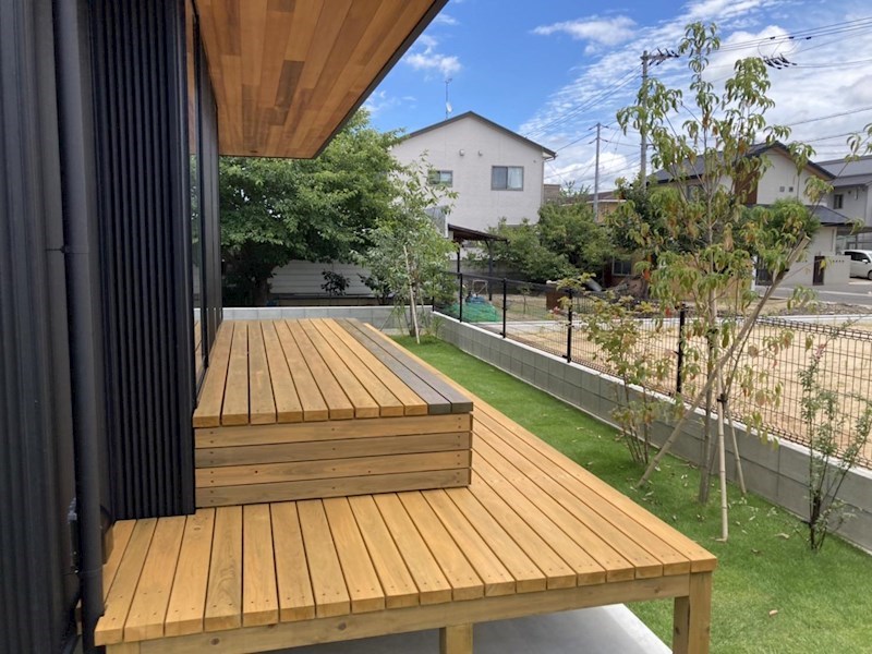 【11/27商談中】高松市上林町　築浅戸建 外観（庭・ウッドデッキ）